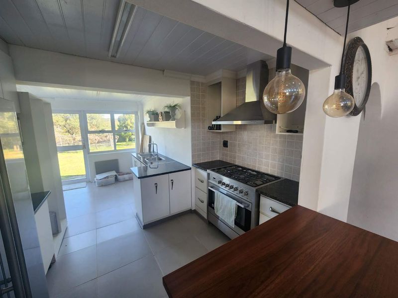 OPPORTUNITY KNOCKS - Photo 10