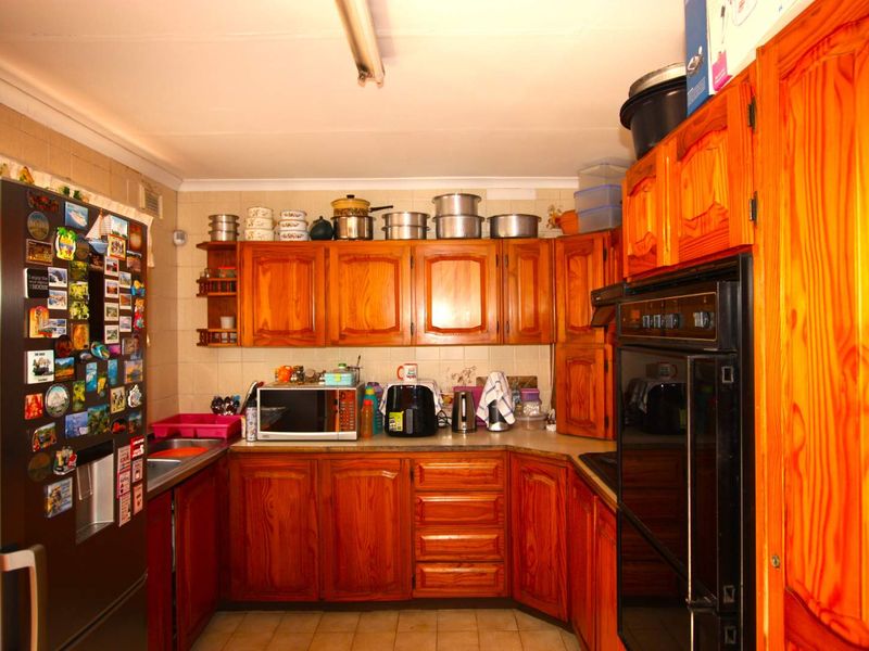 3 Bedroom House Wyebank Kloof. - Photo 5