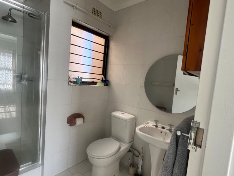 Live the Lifestyle: Renovated Ground-Floor Apartment + Braai Spot - Photo 10