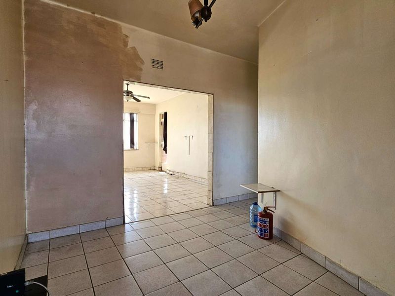 Flat in the Heart of Germiston For Sale - Photo 5