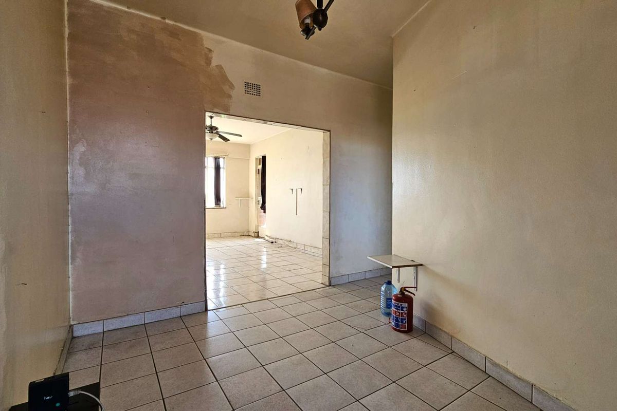 Flat in the Heart of Germiston For Sale - Photo 5