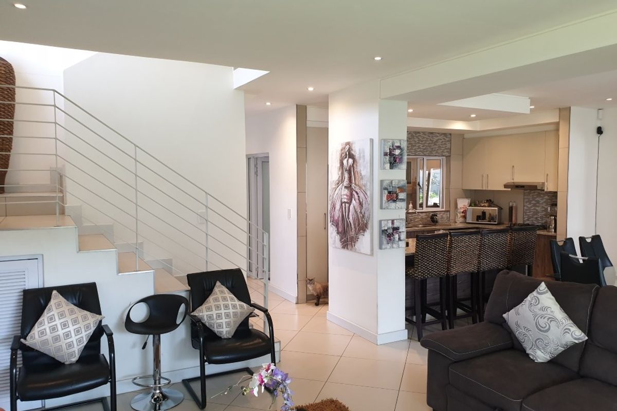 4 BEDROOM TOWNHOUSE FOR SALE NEAR RIVONIA - Photo 4