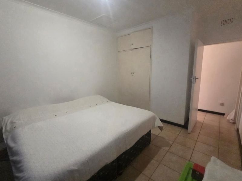 Spacious 2-Bedroom Apartment in Prime Horizon View Location - Photo 7