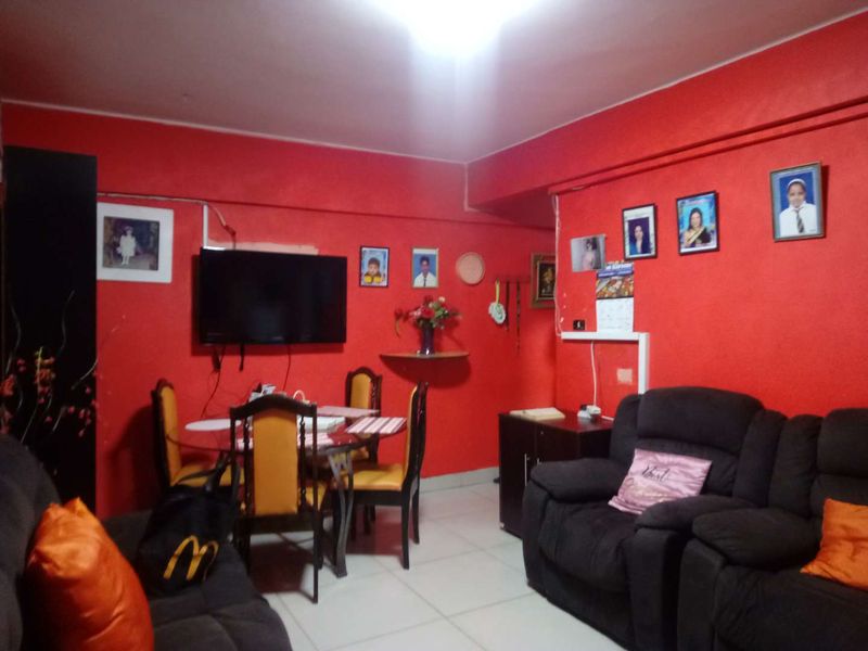 Neat and Move-In-Ready! Prime Durban Central Apartment! Well-maintained building - Close to amenities, including shops, restaurants, and public transport! - Photo 5