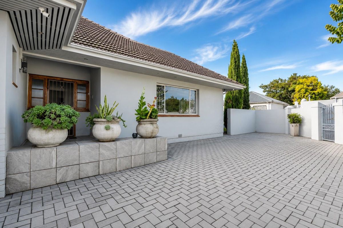Spacious 3-Bedroom Family Home To Rent – Comfortable Living & Entertainer’s Delight - Photo 2