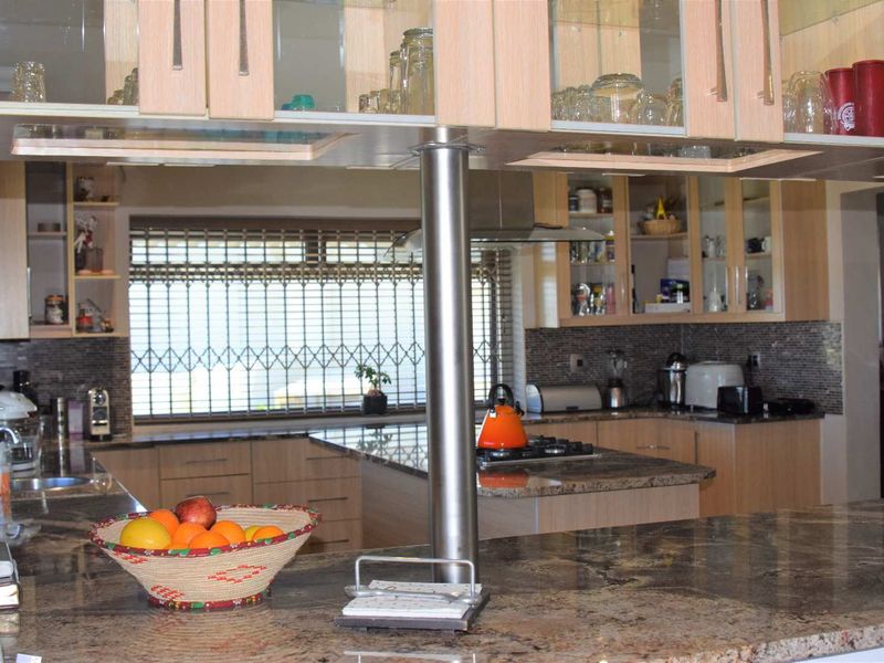 LUXURIOUS SMALLHOLDING - Photo 8