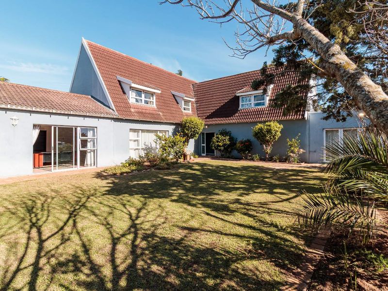 To Rent | Summerstrand: 4 Bedroom & 1 Bedroom Flatlet to Rent - Photo 4