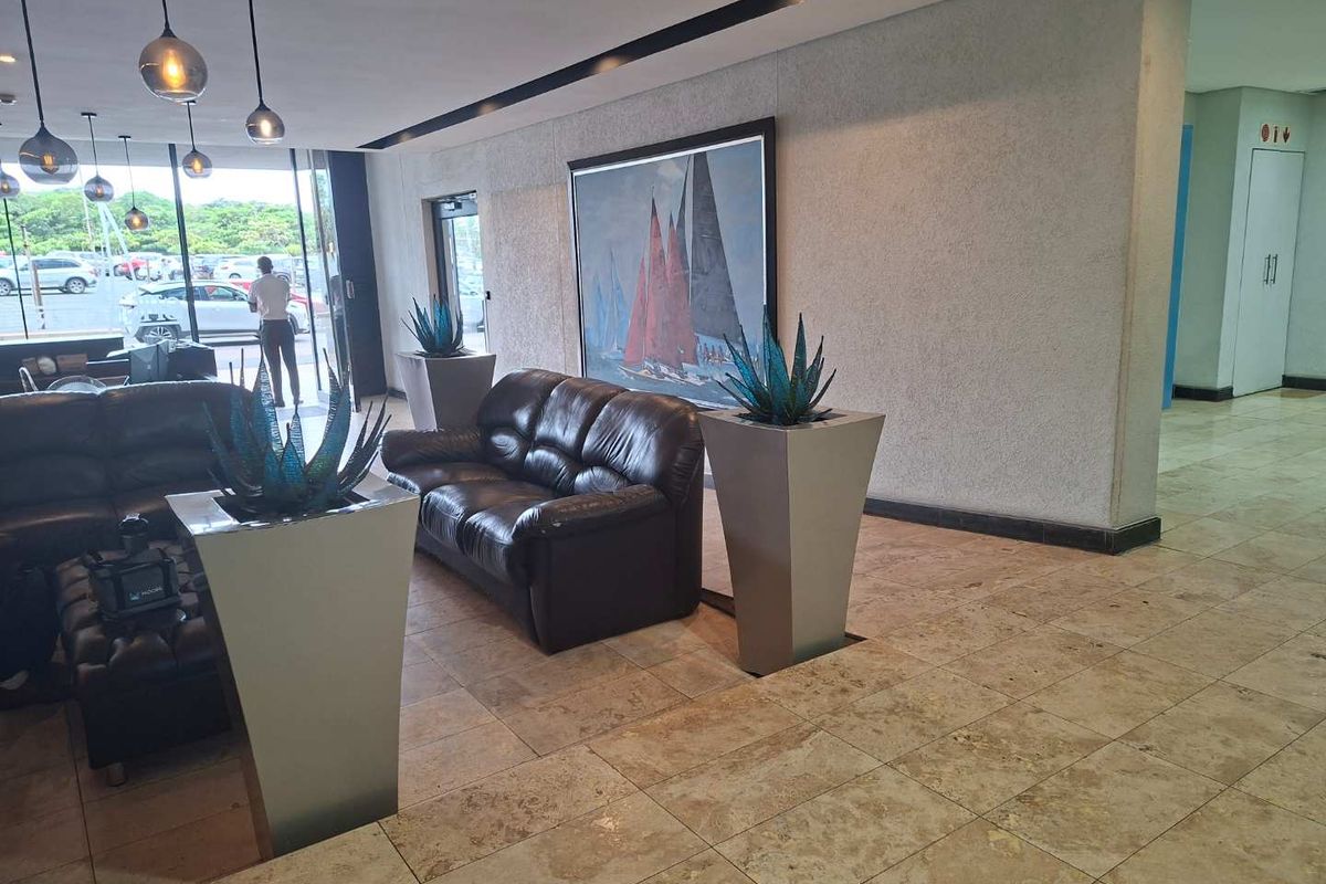 spacious 3 Bedroom apartment for sale - ideal for investment , family. - Photo 3