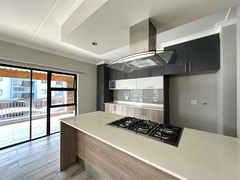 Modern 2 Bedroom 2 bath Apartment To Rent in Umthunzi Valley - Photo 4