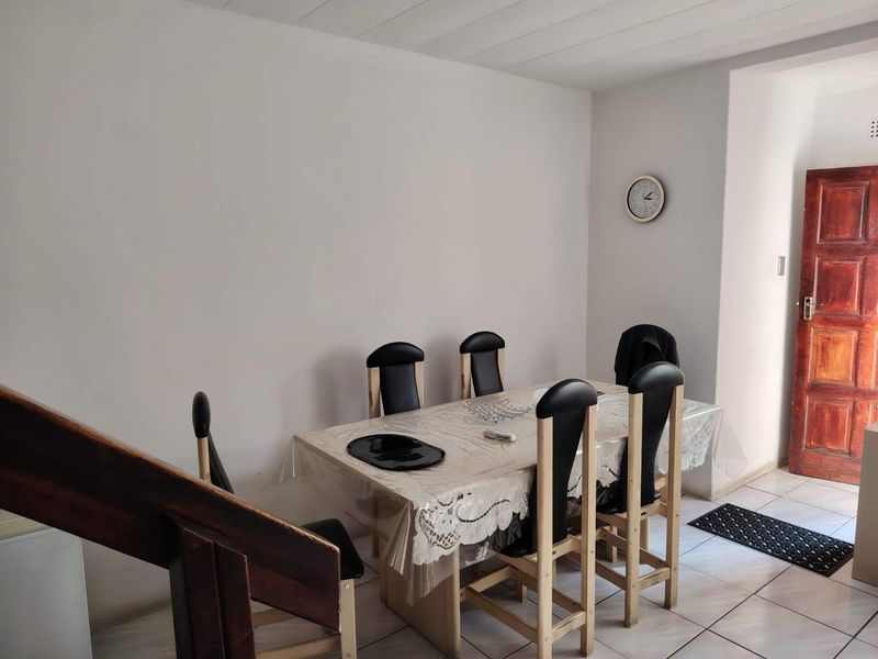 Spacious 3-Bedroom Duplex Townhouse in Secure Benoni Complex - Photo 5