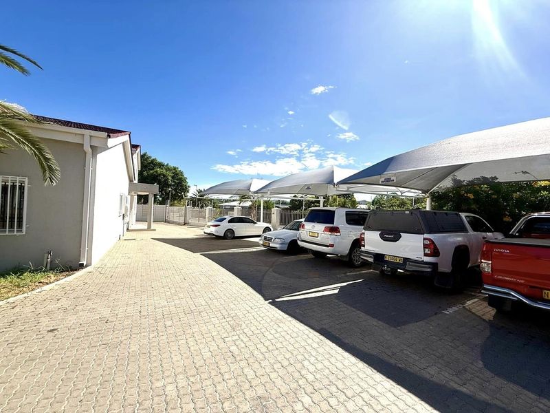 2 Office Sections available To Let - Photo 2