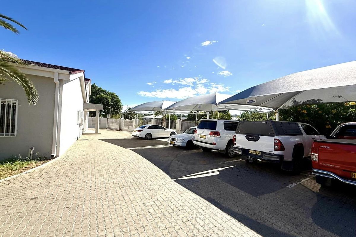 2 Office Sections available To Let - Photo 2