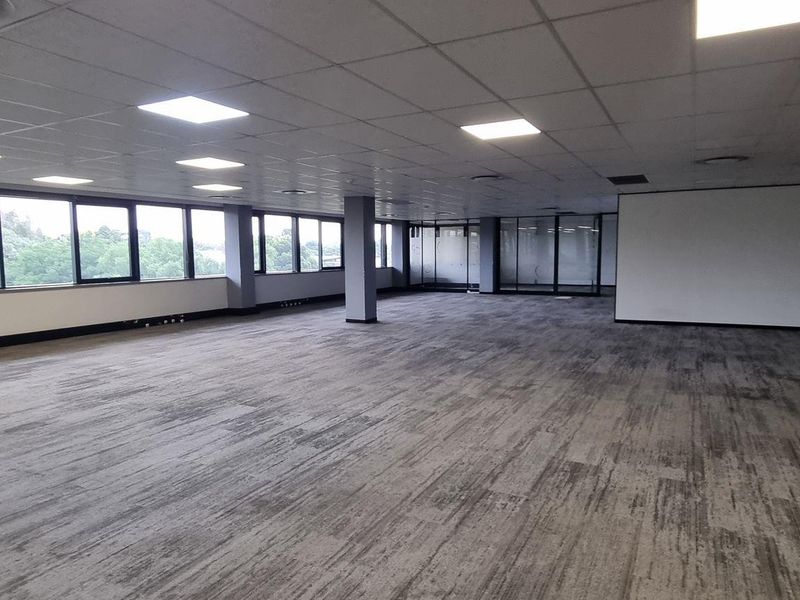 1 056m2 Irene Centurion Office To Let - Photo 3