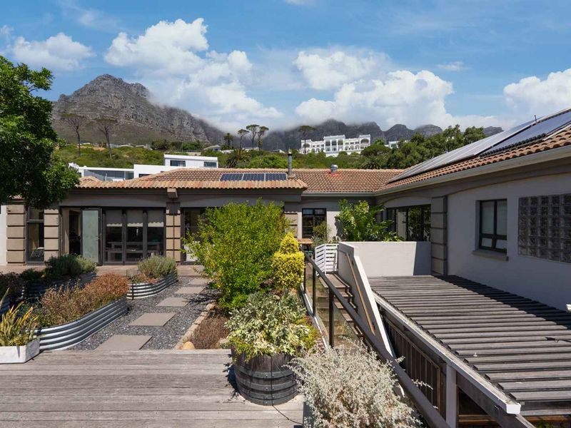 DEVELOPMENT OPPORTUNITY IN THE CAMPS BAY VILLAGE - Photo 4