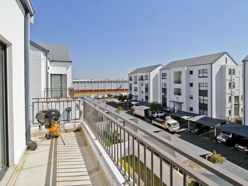 Furnished Apartment Conveniently Located! - Photo 7