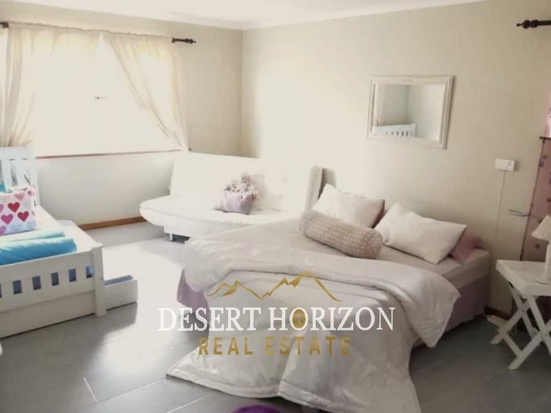 Swakopmund,Vineta | 4 Bedroom House For Sale with a Spacious Yard - Photo 10