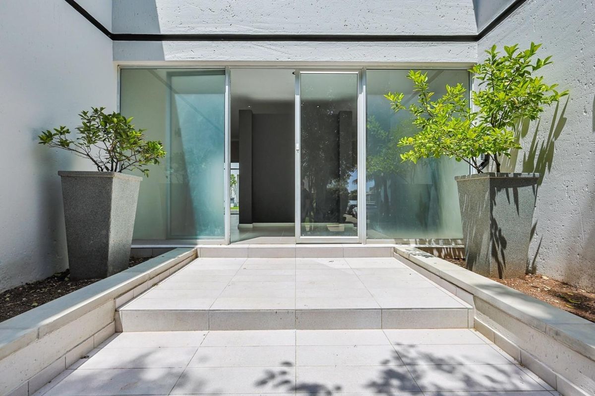 Newly Renovated 4 Bedroom Family Home in Family Oriented Security Estate - Photo 4