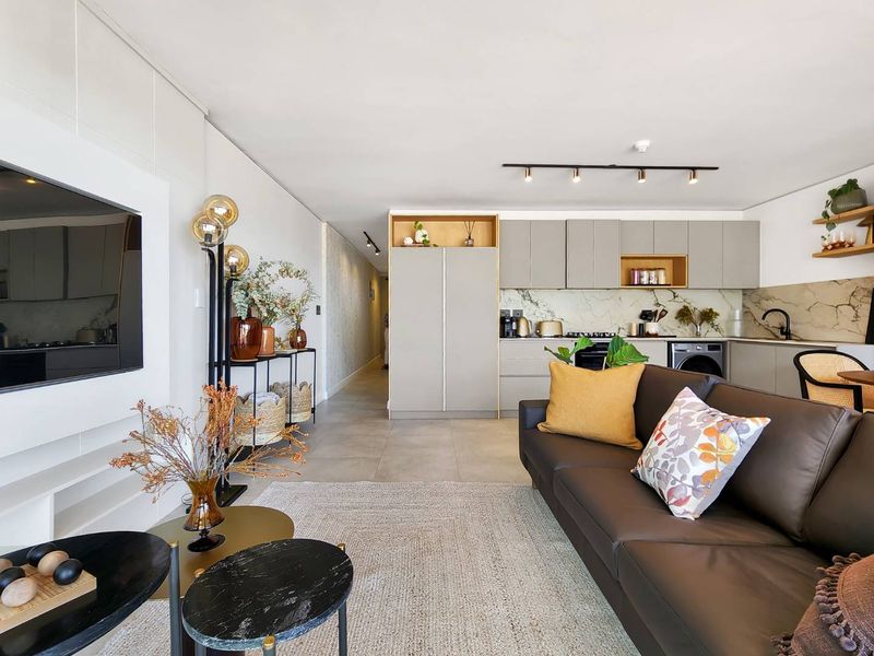 Penthouse Living in the City with incredible views - Photo 5