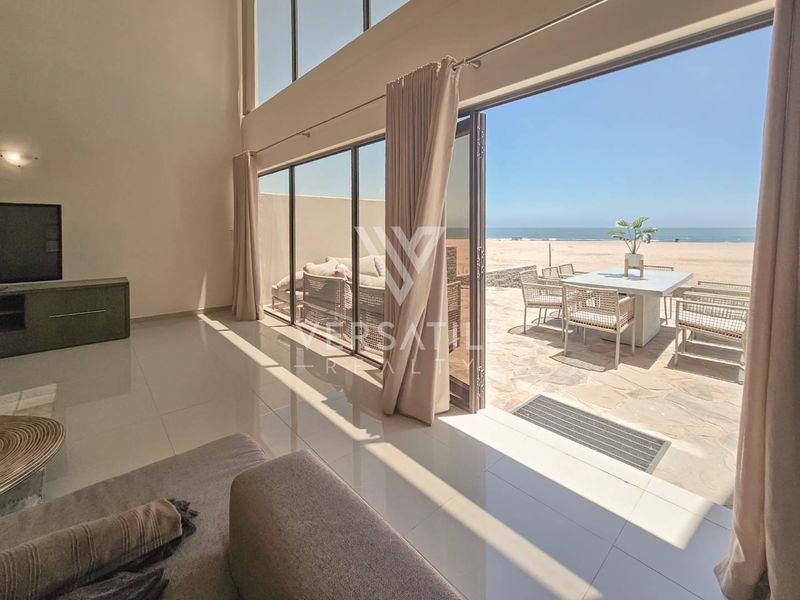 Beachfront House for Sale - Photo 5