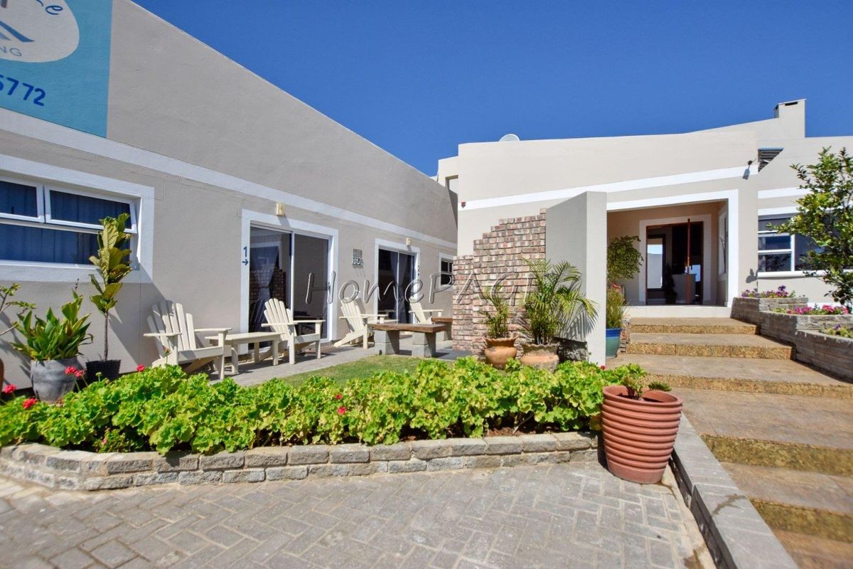 Mile 4 Ext 1, Swakopmund:  9 Bedr Versatile Property is for Sale - Photo 2