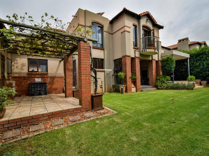 A PERFECT PLACE TO CALL HOME! - Photo 4