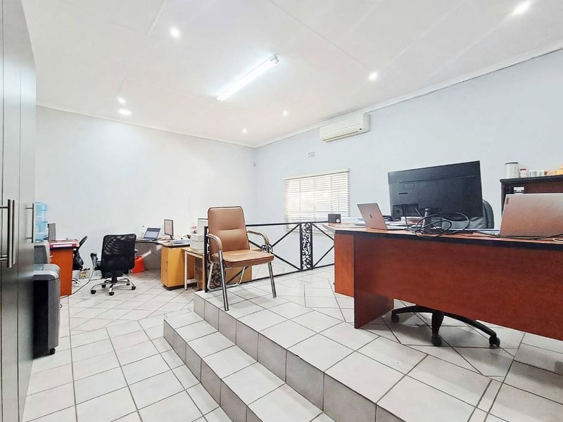 Versatile Commercial Property with Large Warehouse and Premium Amenities - Photo 10