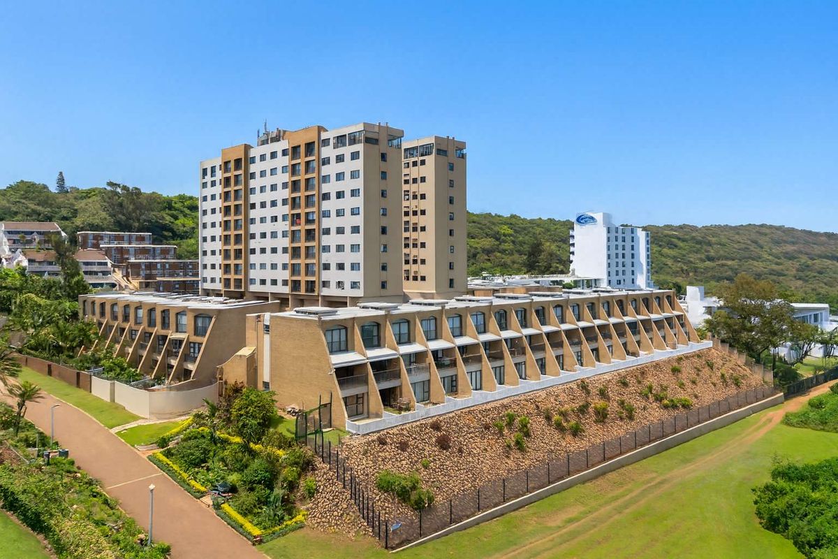 Hendra Estates - Stunning Front Sea-Facing Triplex For Rent On Umhlanga Beachfront - Photo 2