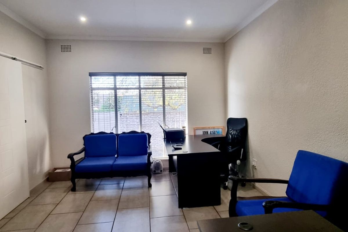 OFFICE SPACE TO RENT IN SCHOEMANSVILLE  R  4500.00 - Photo 3