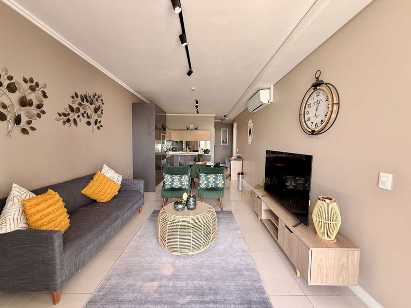 Fully furnished 2 bedroom apartment for sale at Ellipse. - Photo 2