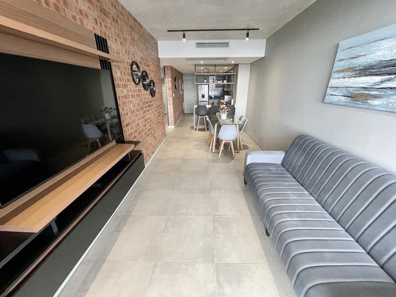 Hendra - Luxury Fully Furnished 2-Bedroom Apartment To Let | La Lucia - Photo 3