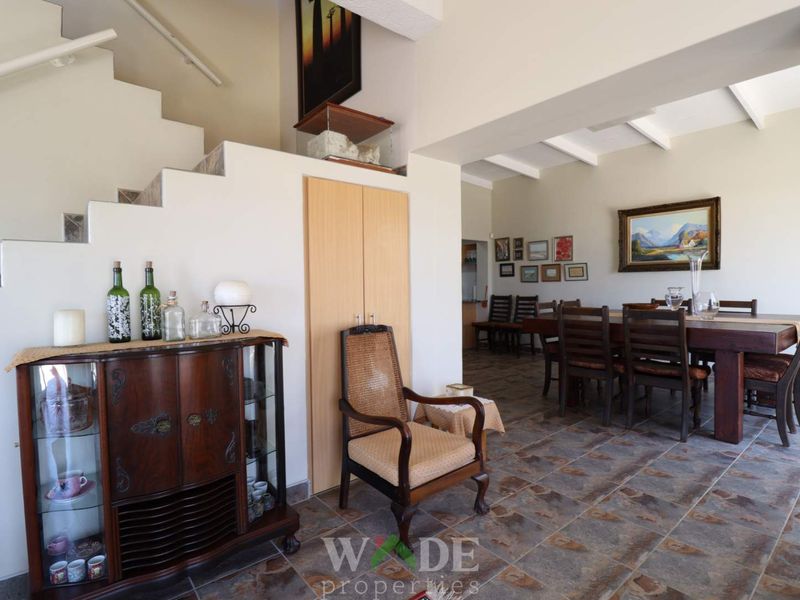 Hentiesbay: Double Storey 4 Bedroom House with Sea Views is For Sale - Photo 4