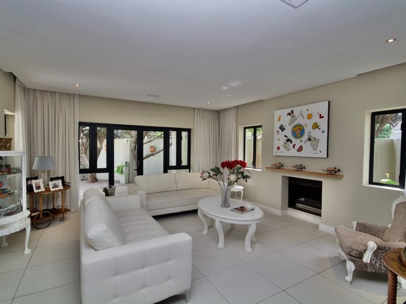 3 Bedroom Beach-side Home in Security Estate - Photo 6