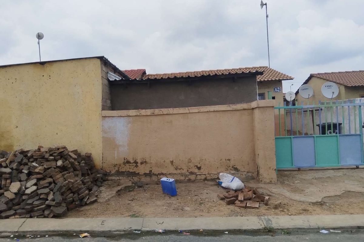 property for sale in Olievenhoutbosch for investors - Photo 2