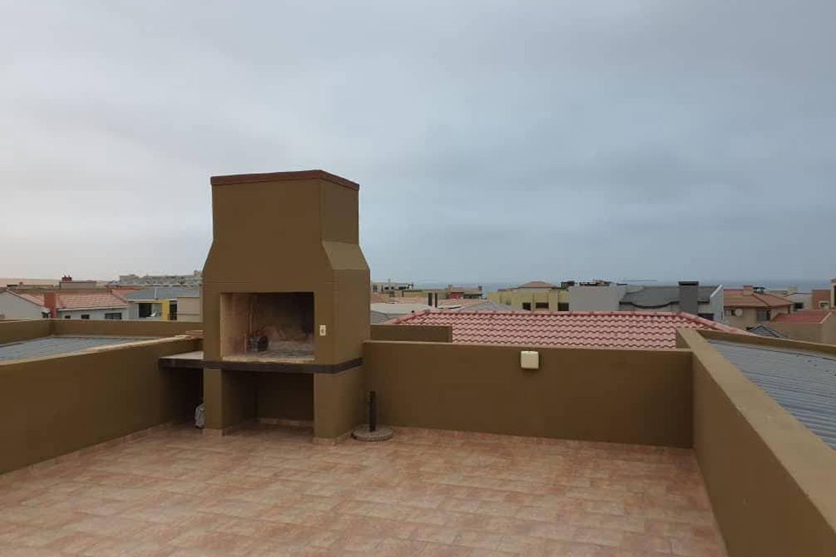 FOR SALE | Refined 4-Bedroom Double-Storey Residence in "Langstrand","coastal town Namibia - Photo 2