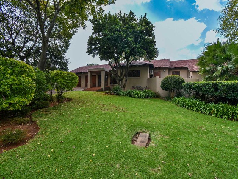 Designer home for the South African lifestyle! - Photo 2