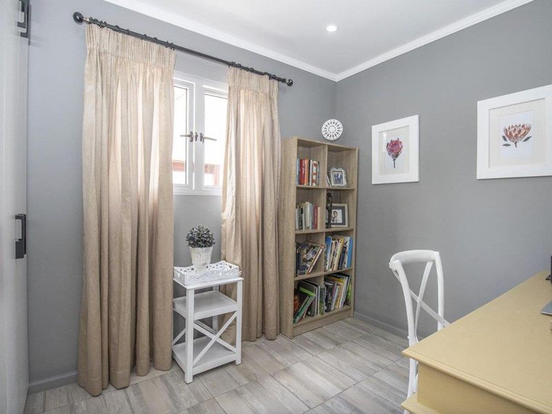 2 Bedroom, Modern, North-Facing Gem - Photo 9