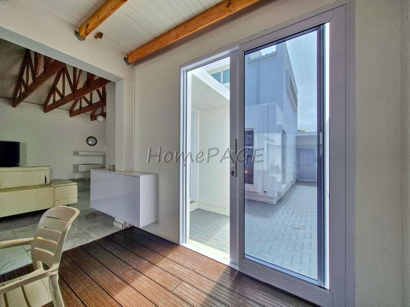 Fairway Estates, Walvis Bay:  Beautiful 4 Bedr Contemporary Home with indoor Pool is for Sale - Photo 3