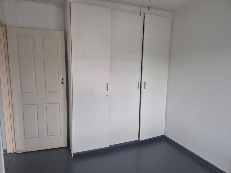 3 bedroom in secure complex - Photo 8