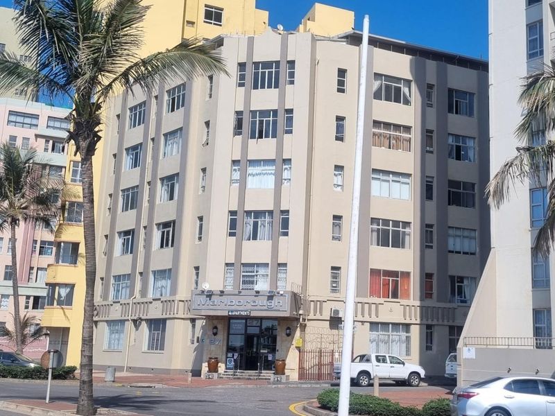 Located in South Beach on the famous "Golden Mile" Marlborough Court on Marine Parade. - Photo 1