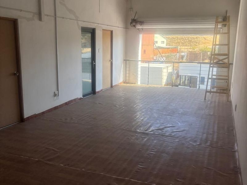 Industrial warehouse - Photo 9