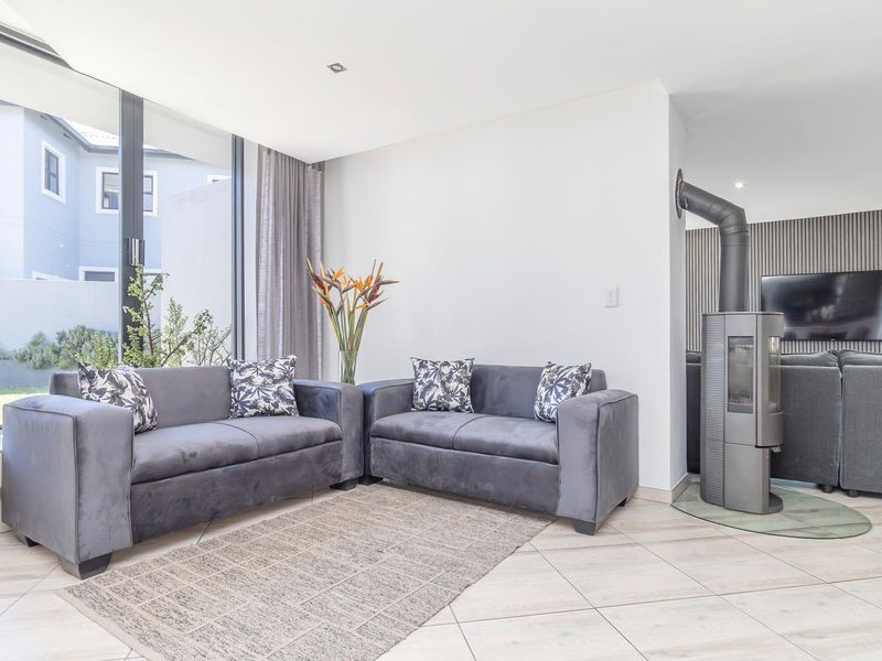 Comfort, Space and Style - Photo 8