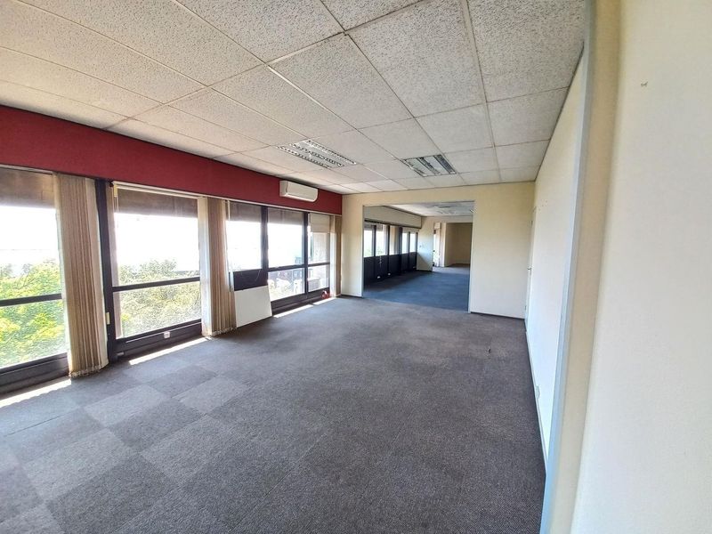 441m2 Alrode Office To Let - Photo 9