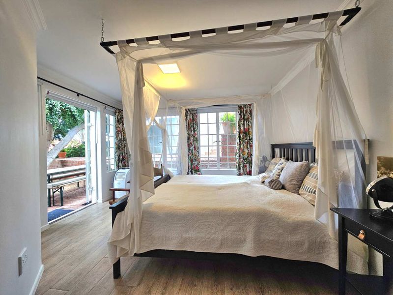 Ultimate Privacy & Luxury: Executive Rental Available Soon - Photo 7