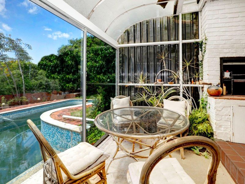 Prime Renovation Opportunity in Welgemoed! - Photo 9