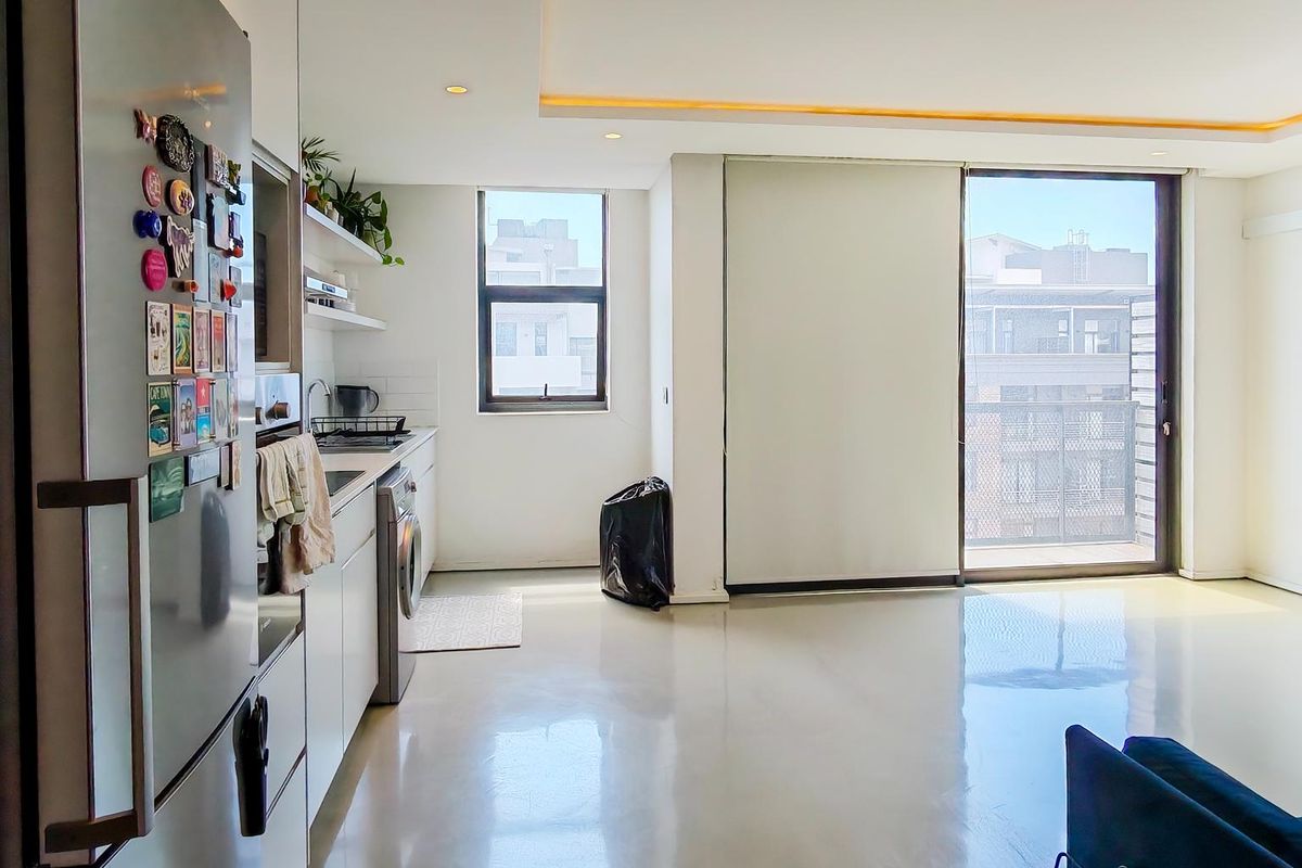 The Iron Works | Airbnb-Friendly | City Edge Living - Photo 2