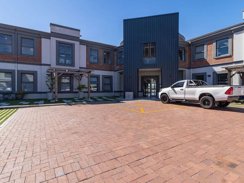 Elevate Your Brand with a Sleek Penthouse Office in Century City’s Premier Business Hub - Photo 9