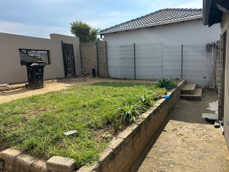 Riverside View R 980 000 3 Beds , 1 Bath - Photo 4