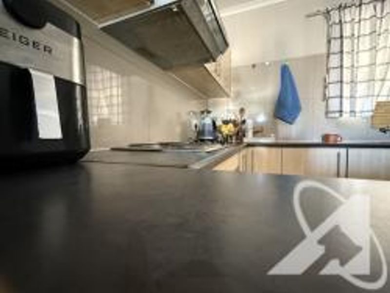 Two Bedroom Townhouse For Sale In Okahandja - Photo 9