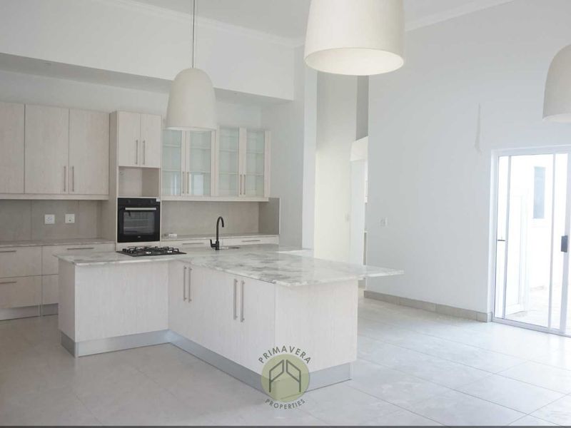 BRAND NEW 5 Bedroom House FOR SALE in Waterfront, Swakopmund - Photo 10