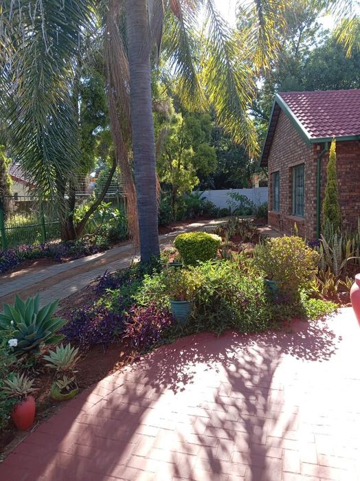 Property #2467159, House For Sale in Chantelle